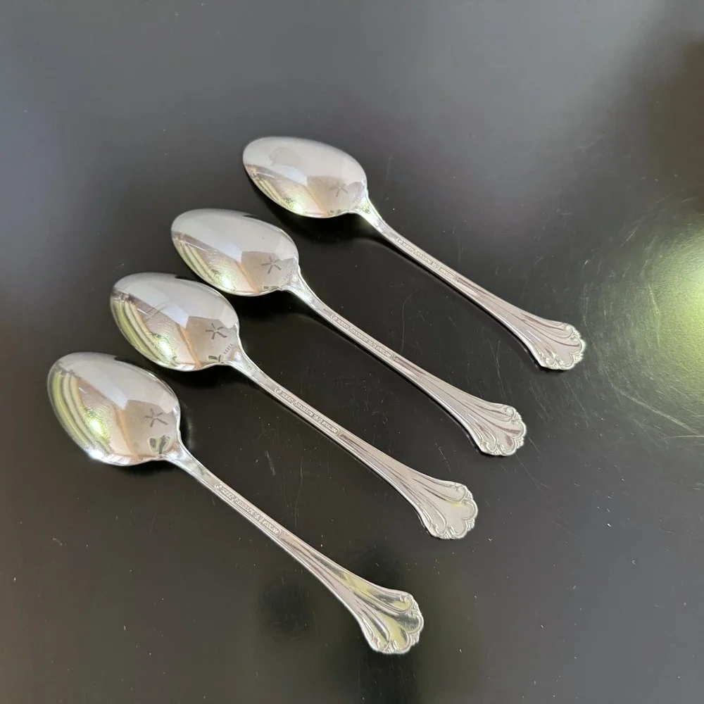 Reed & Barton Stainless Steel Flatware REGINE Lot of 4 Oval Soup Spoons